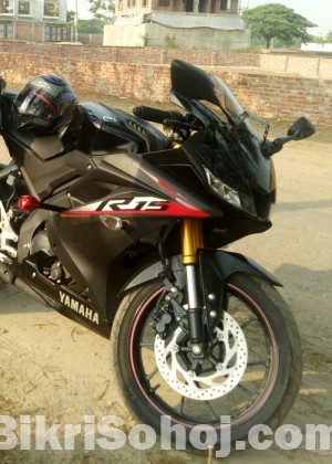 Yamaha R15 v3 indonesian